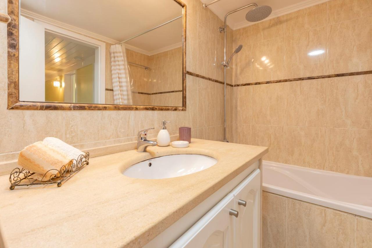 Cascais Sunshine Apartment By Lovelystay ภายนอก รูปภาพ